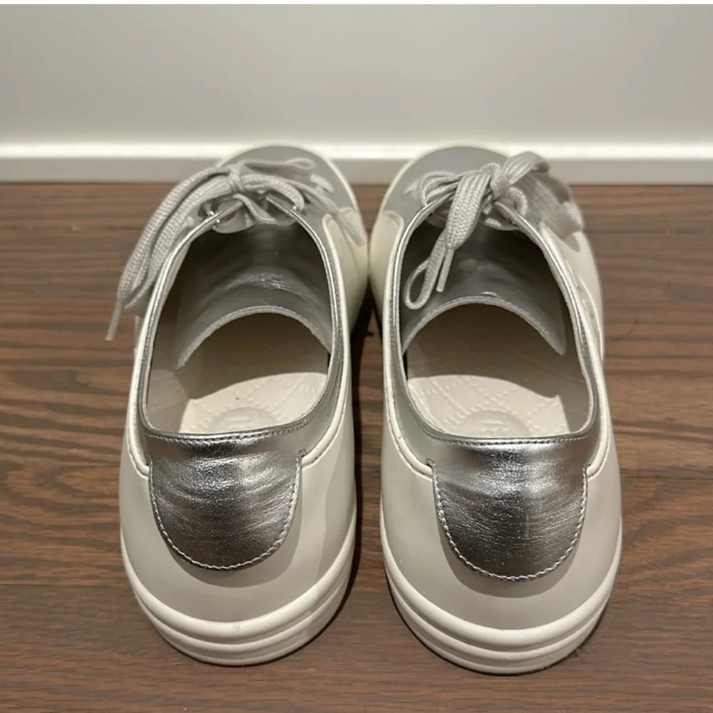 CHANEL Silver and White Reflective Sneakers with Minimalist Design - Picture 2 of 8
